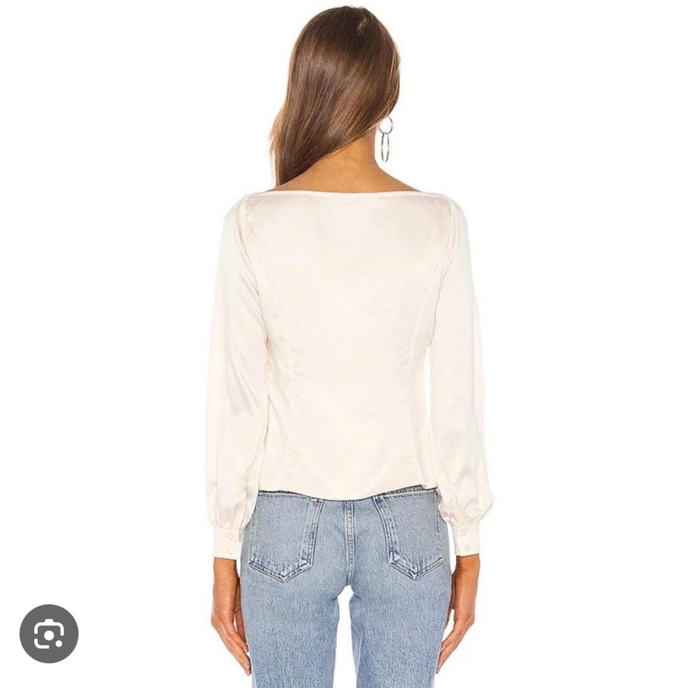 Women’s Cream Ruched Tie-Front Blouse - Picture 3 of 11